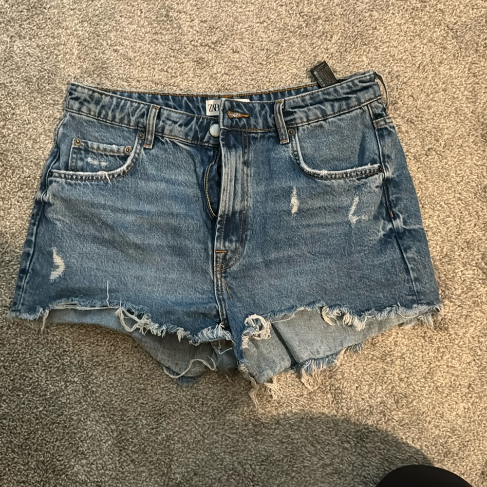 zara ripped jean shorts